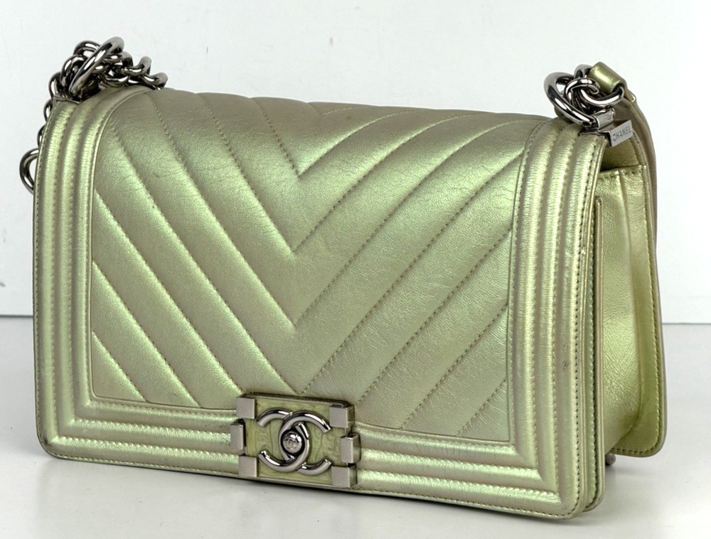 Chanel Old Medium Boy Bag in Iridescent Green Chevron Lambskin 2017 D1